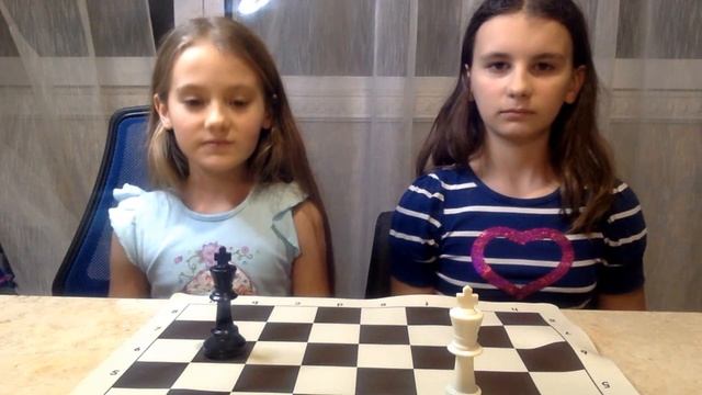 КАК ХОДИТ КОРОЛЬ? | ШАХМАТЫ | Обучение шахматам детей и начинающих смотреть онлайн