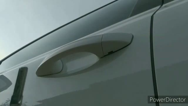 SKODA: Как правильно открыть дверь без брелка... смотреть онлайн