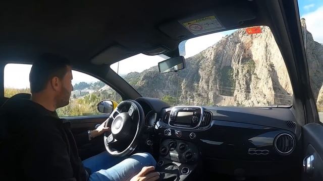 Abarth 595 2016 - Prueba rival de smart?