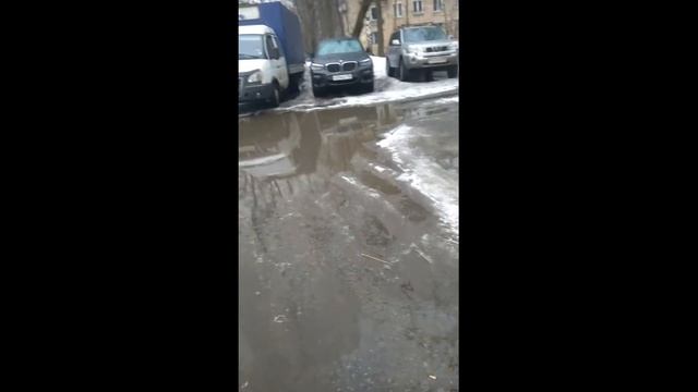 Состояние двора. Пожарского д. 2 (Левый Берег)