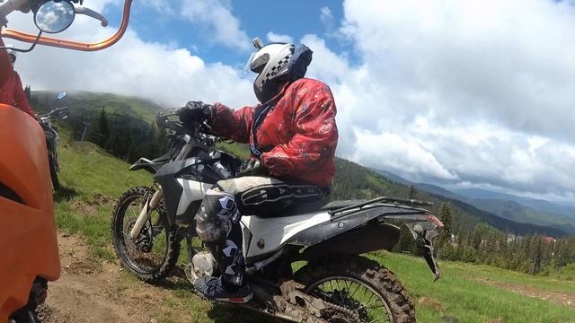 Loncin LX300 5 штук в Карпатах + KTM який задимівся реско смотреть онлайн