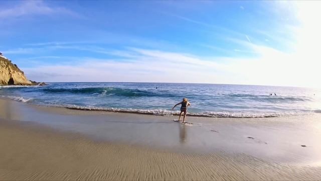 SKIMBOARDING A PRIVATE BEACH AT SUNSET! смотреть онлайн