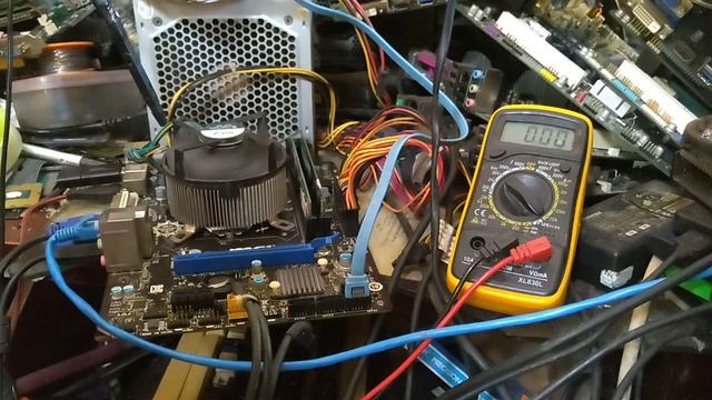 Sửa thử main msi h81m p33 không nhận usb data 2.0 usb 3.0 vẫn nhận của bạn ở gò quao và cái kết... смотреть онлайн