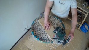 Стол из торцевых спилов берёзы и эпоксидной смолы своими руками