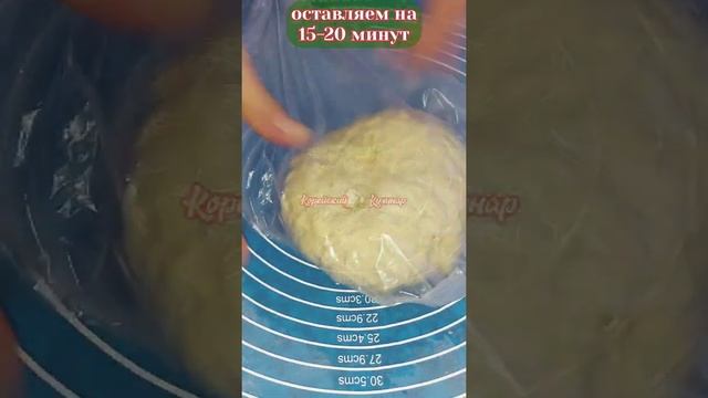 Самый простой рецепт пиццы !!! Пицца в духовке без дрожжей. Тонкое тесто для пиццы #shorts смотреть онлайн