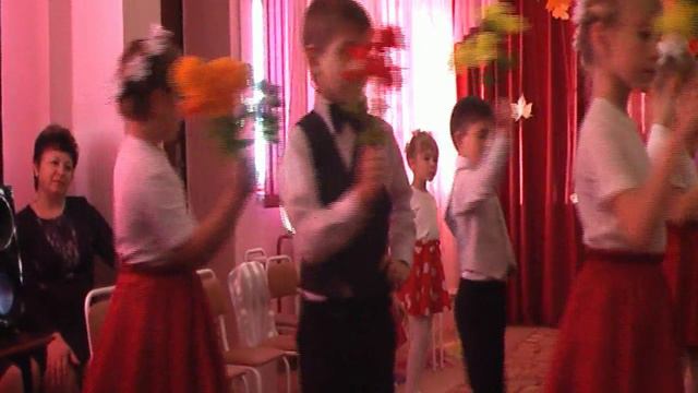 Танец: "Бабушка" смотреть онлайн