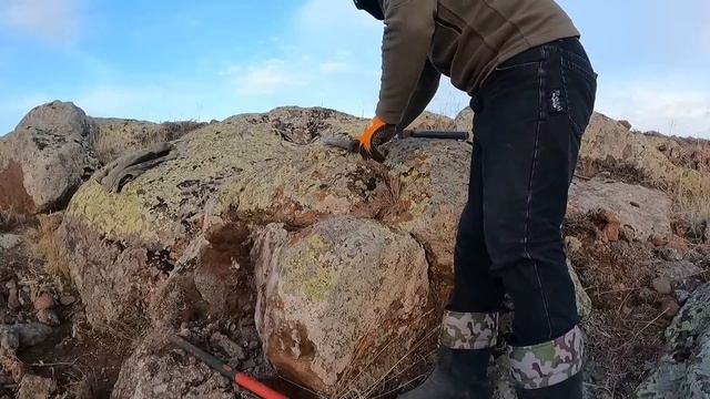 Define Kaya Kasası Hazine Bulma Anı/treasure hunter смотреть онлайн