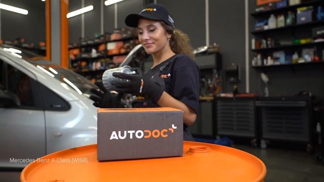 Как да сменим горивен филтър на MERCEDES W168 [AUTODOC УРОК] смотреть онлайн