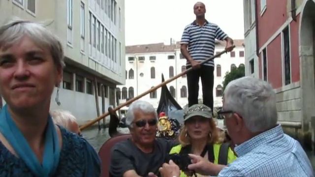 Venice Gondola Ride with Accordion and Singer - Sept. 28, 2013 смотреть онлайн