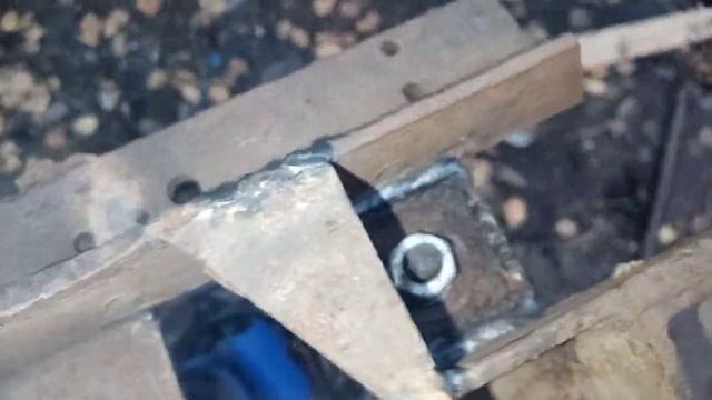 Ремонт т40. Снятие подшипника с оси задней бортовой. смотреть онлайн