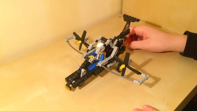 Обзор набора LEGO 8222 "Самолёт-испытатель" смотреть онлайн