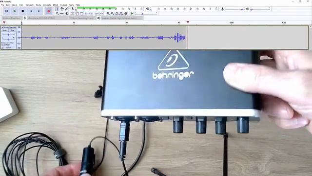 How to use Lavalier Microphone with Audio Interface / Mixer смотреть онлайн