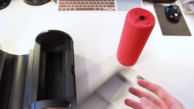 UE Megaboom Unboxing and comparison with the UE Boom смотреть онлайн