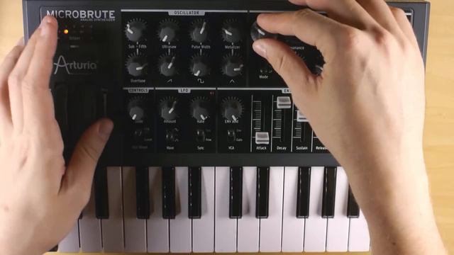 Arturia MicroBrute Analog Synth Demo смотреть онлайн