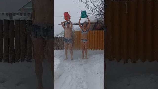 24 декабря. - 10С°. Обливание. День 49. Кемеровская область. смотреть онлайн