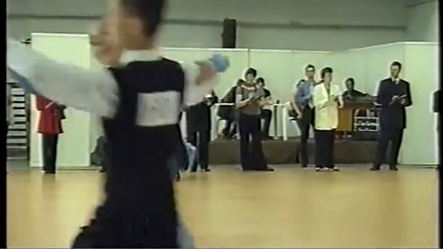 МЕДЛЕННЫЙ ВАЛЬС 2003 смотреть онлайн