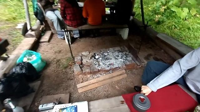 Костёр давно погас, или Как в полевых условиях высушить и погладить футболку смотреть онлайн