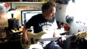 Кино Ты Выглядишь Так Несовременно А.Титов бас