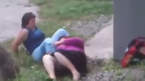 ПРИКОЛ - пьяные женщины-две подруги