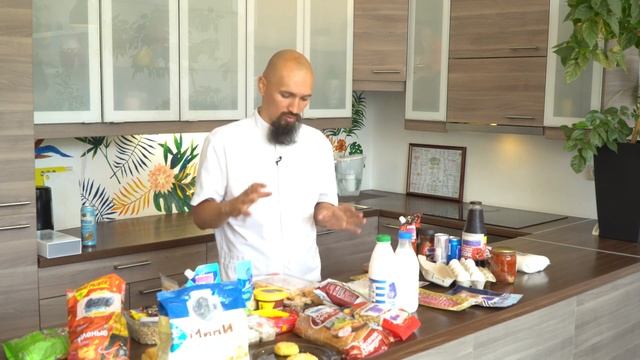 Какие продукты из супермаркета нельзя употреблять женщинам после 40 лет | Доктор Ханбек смотреть онлайн