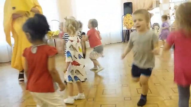 Праздник осени 2. Зоряна смотреть онлайн