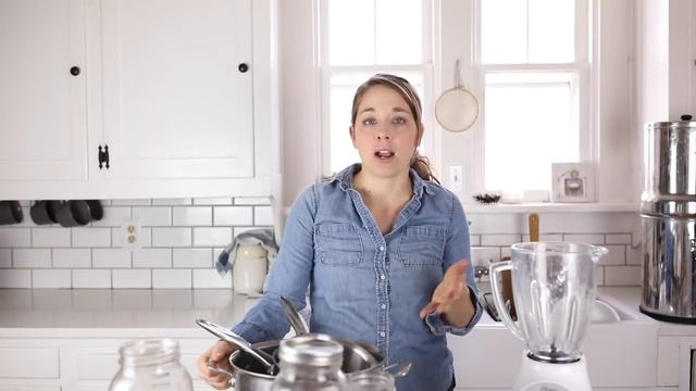 Top Ten Kitchen Essentials for a Traditional Foods Kitchen- Minimalist Kitchen Essentials List смотреть онлайн