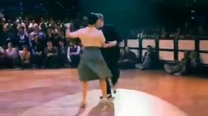 Популярный линди-хоп