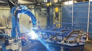 РОБОТИЗИРОВАННАЯ СВАРКА///СВАРОЧНЫЙ РОБОТ В РАБОТЕ///#сварка #робот