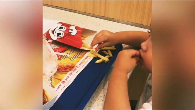 #HalfFilipinoKid || Klaiz’s monthly vaccine || Merry Christmas 🎄 || Filipino-Albanian Family смотреть онлайн