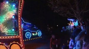 Вечерний парад. Диснейленд в Гонконге. Disneyland in Hong Kong parade.