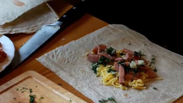 Рецепт конвертиков из лаваша с ветчиной и сыром смотреть онлайн