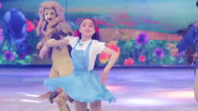Волшебник страны OZ - трейлер смотреть онлайн