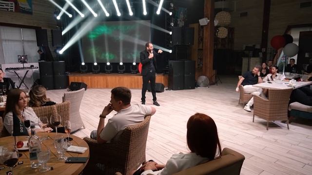 Владислав Бермуда - "Креативные бизнес-решения" на дне рождения бизнес-сообщества REACTOR смотреть онлайн