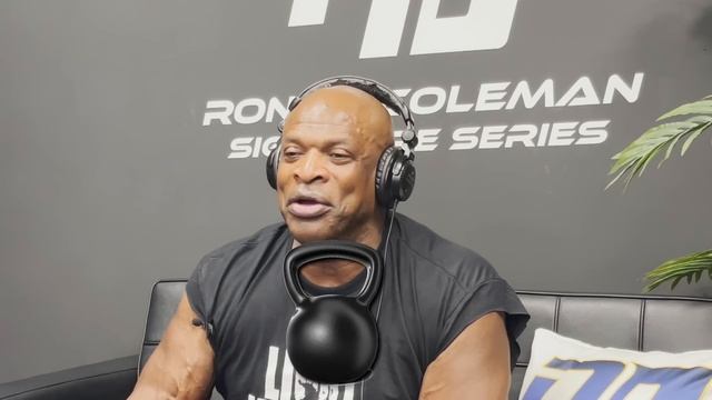 Ronnie Coleman REACTS to Brian Shaw's CRAZY Strongman Lifts смотреть онлайн