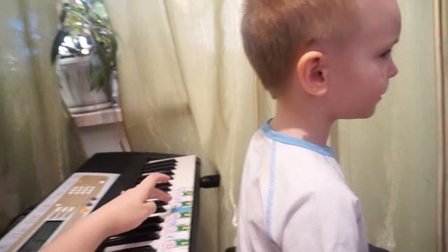 Определяет ноты на слух Артемий 3.6 смотреть онлайн