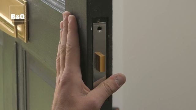 How to change a mortice lock смотреть онлайн