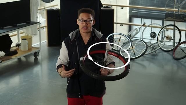 Catch the Mistake! Conservation of Angular Momentum смотреть онлайн