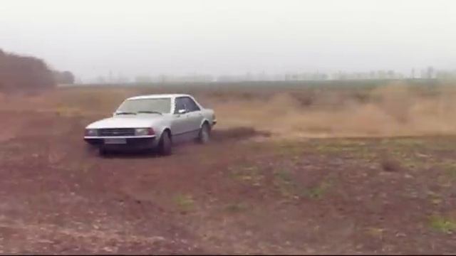 Дрифт на Ford Granada смотреть онлайн