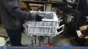 Пресс-форма для ульев из пенополиуретана.