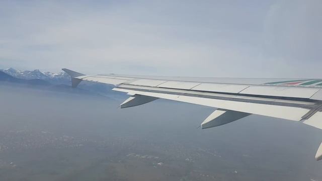 Turin airport take off смотреть онлайн