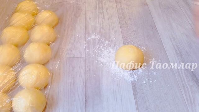 ЛЕДЯНОЕ УНЕВЕРСАЛЬНОЕ ДРОЖЖЕВОЕ ТЕСТО! РЕЦЕПТ НАШЛА У БУБУШКИНЫ ТЕТРАДКИ! ДОЛГО СОХРАНЯЮТ СВЕЖЕСТЬ. смотреть онлайн