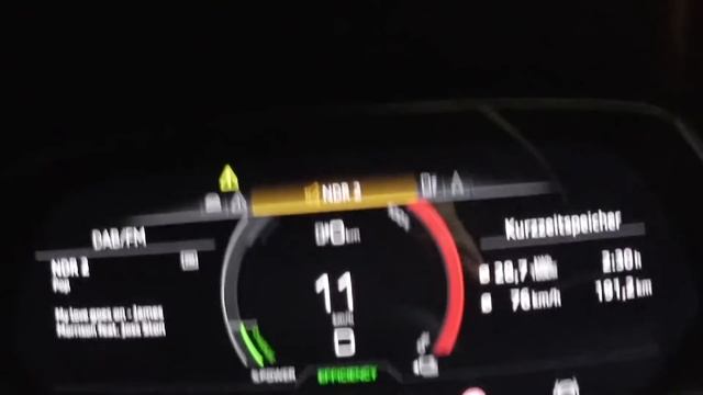 Audi e-tron leer gefahren! Das ist unter 0 km zu tun! смотреть онлайн