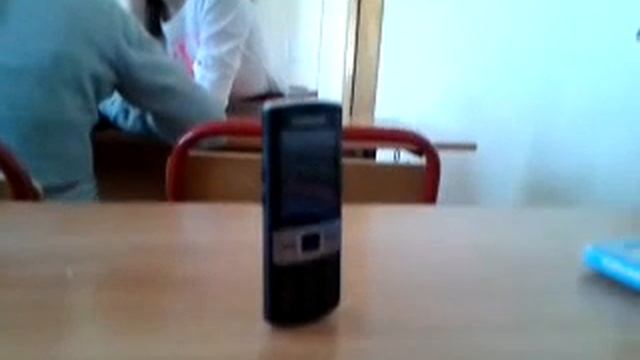 Танцующий телефон смотреть онлайн