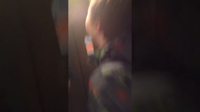 Когда не можешь выкрутить лампочку смотреть онлайн