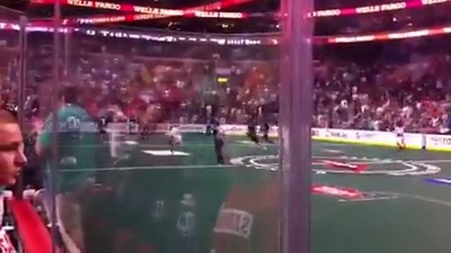 Last five minutes of the Wings game! смотреть онлайн