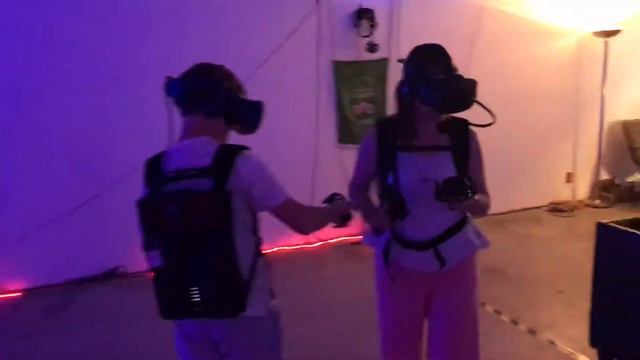 Free-roam wireless Huxley VR escape game at Escape Room Games смотреть онлайн