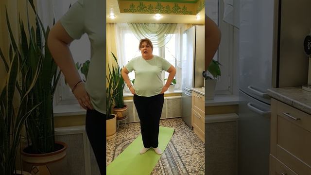 Комплекс упражнений "Здоровая спинка - ровные ножки" смотреть онлайн