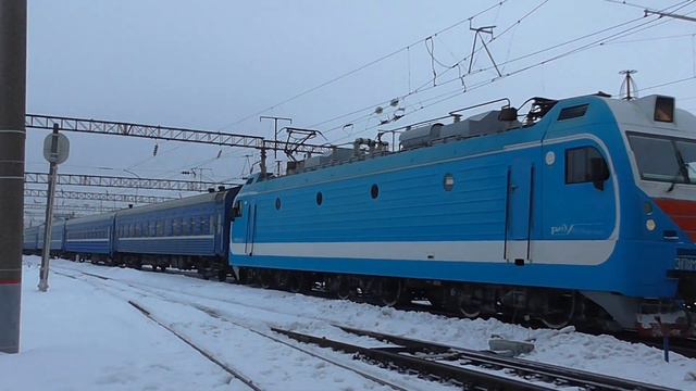 Электровоз ЭП1М-546 с поездом №150Б Минск - Минеральные Воды смотреть онлайн