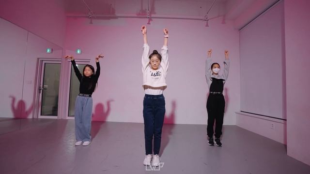 화사 (HWASA) - 'I Love My Body' / LVUP K-POP CLASS (케이팝 클래스) смотреть онлайн
