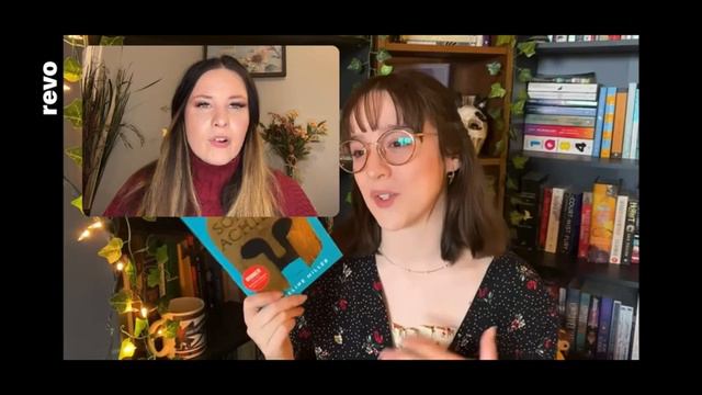 You Chose WHAT as your Fav Book? 📚 🤯 Reacting to Emmie Read’s Poll смотреть онлайн